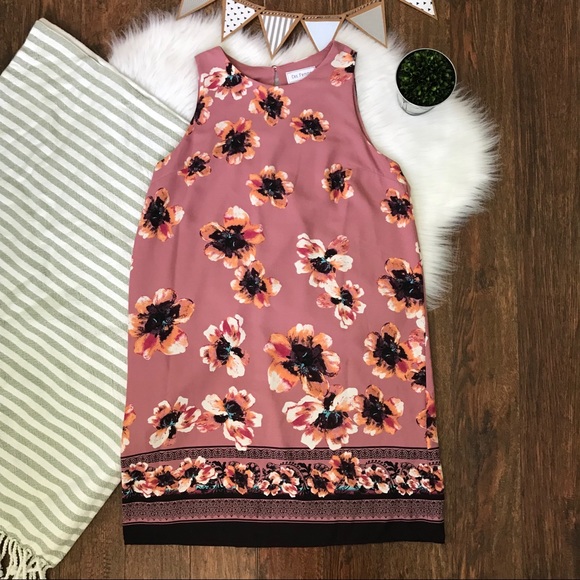 ✨LAST ONE Boutique Mauve Sleeveless Floral Dress - Picture 4 of 8